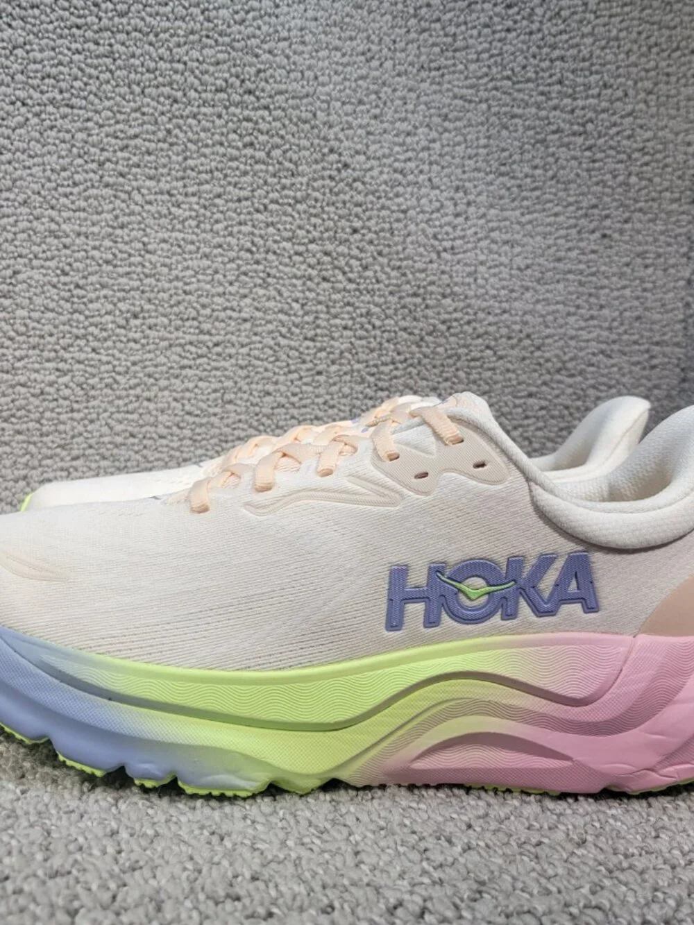 Hoka One One Arahi 8 Women's Size 7.5B alabaster / tangerine glow 1168691 ARTN